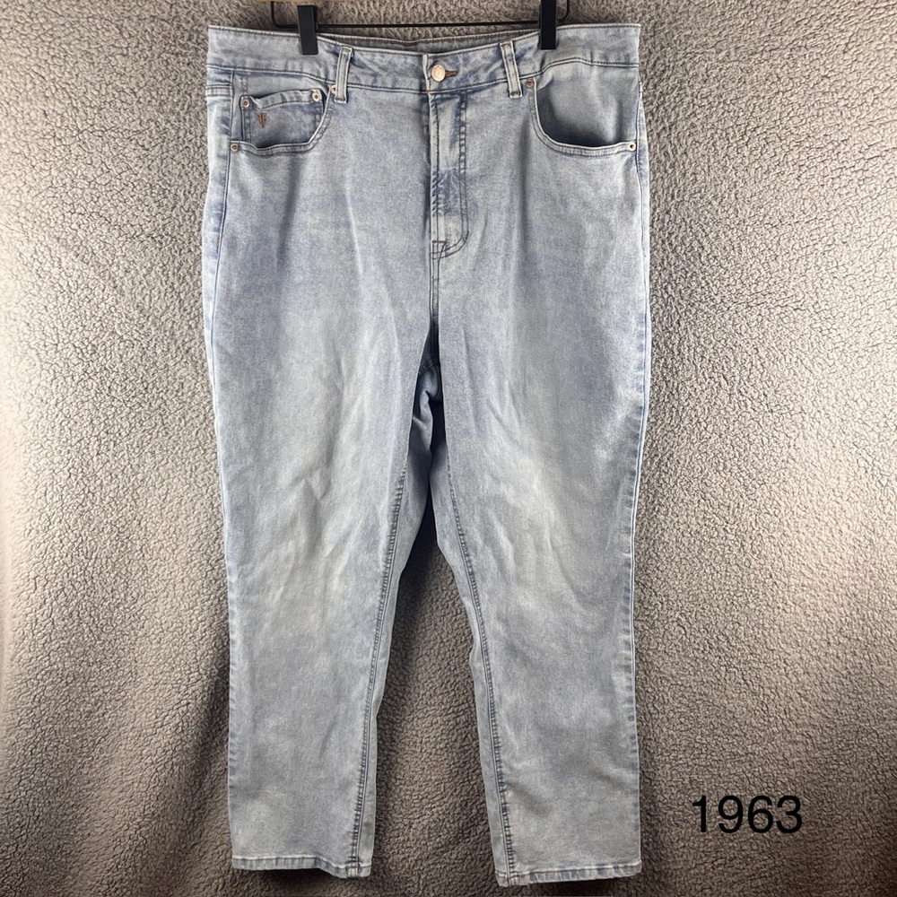 Frye Women’s Light Blue High-rise Straight Denim Jeans Size 16 FLAWED
